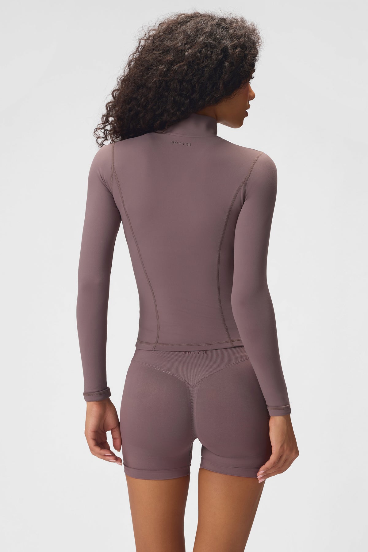 ⁣⁢Soft Active جاكيت بسحاب بلون حجري⁤⁣