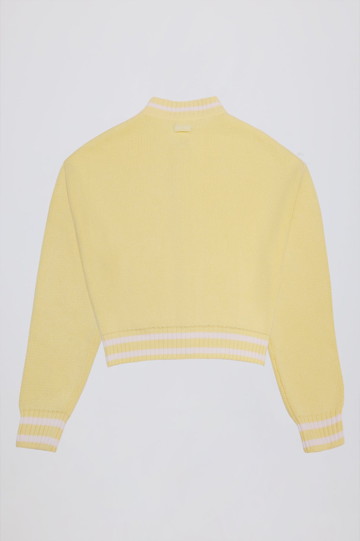 كارديجان محبوك قصير بأزرار باللون الأصفر الناعم