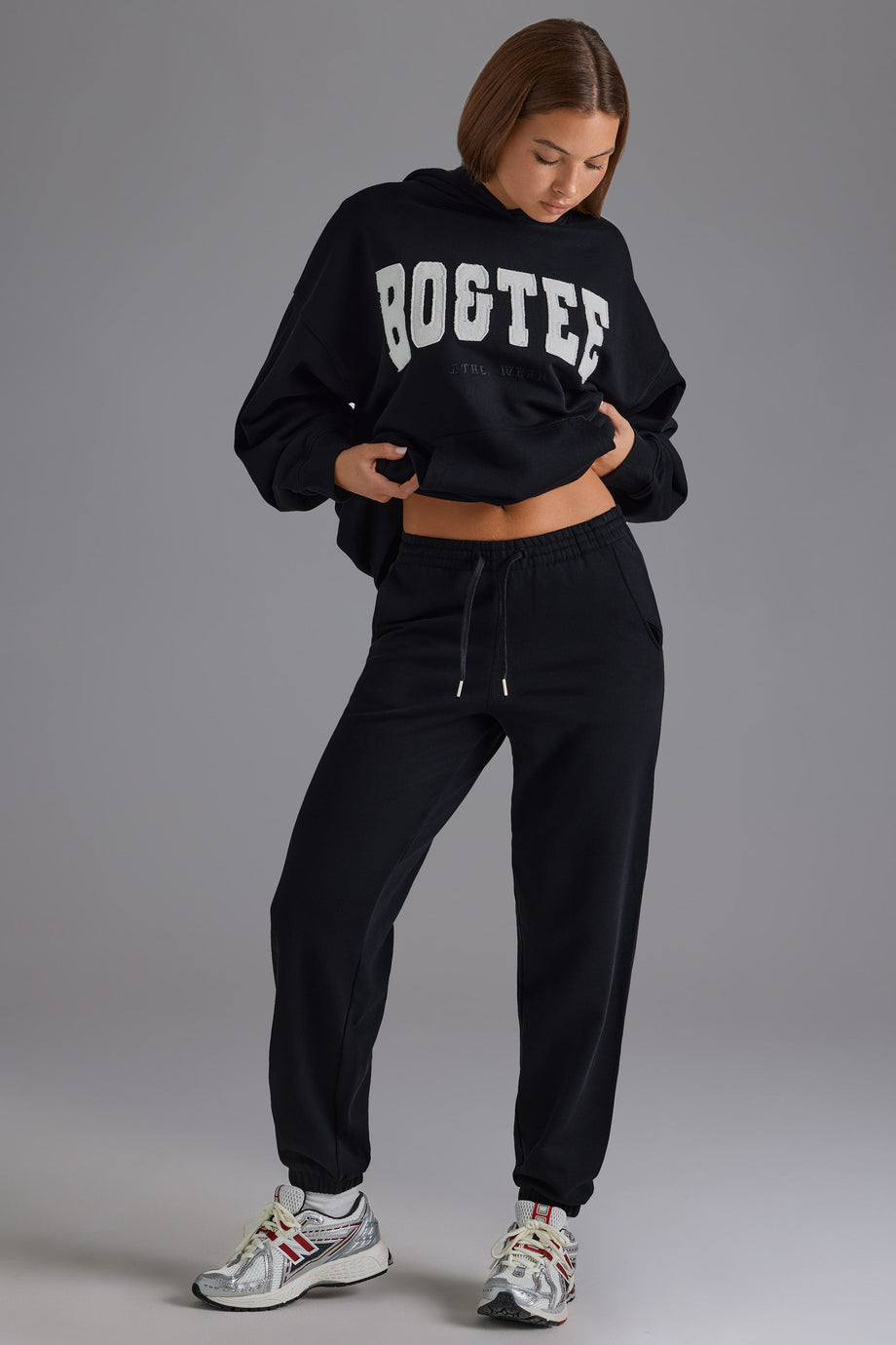 Soft Cotton Jersey Relaxed Mid-Rise Joggers in Black