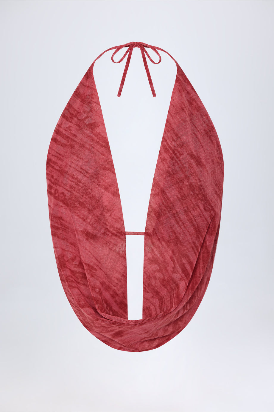 بلوزة قصيرة حمراء مكشوفة الظهر بياقة دائرية وظهر مكشوف