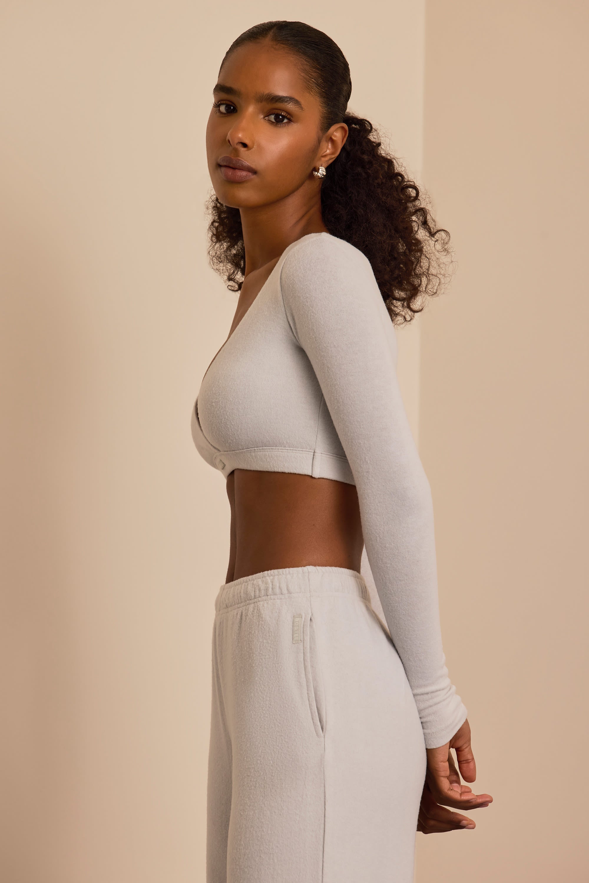Brushed Jersey V-Neck Crop Top in Fog Grey