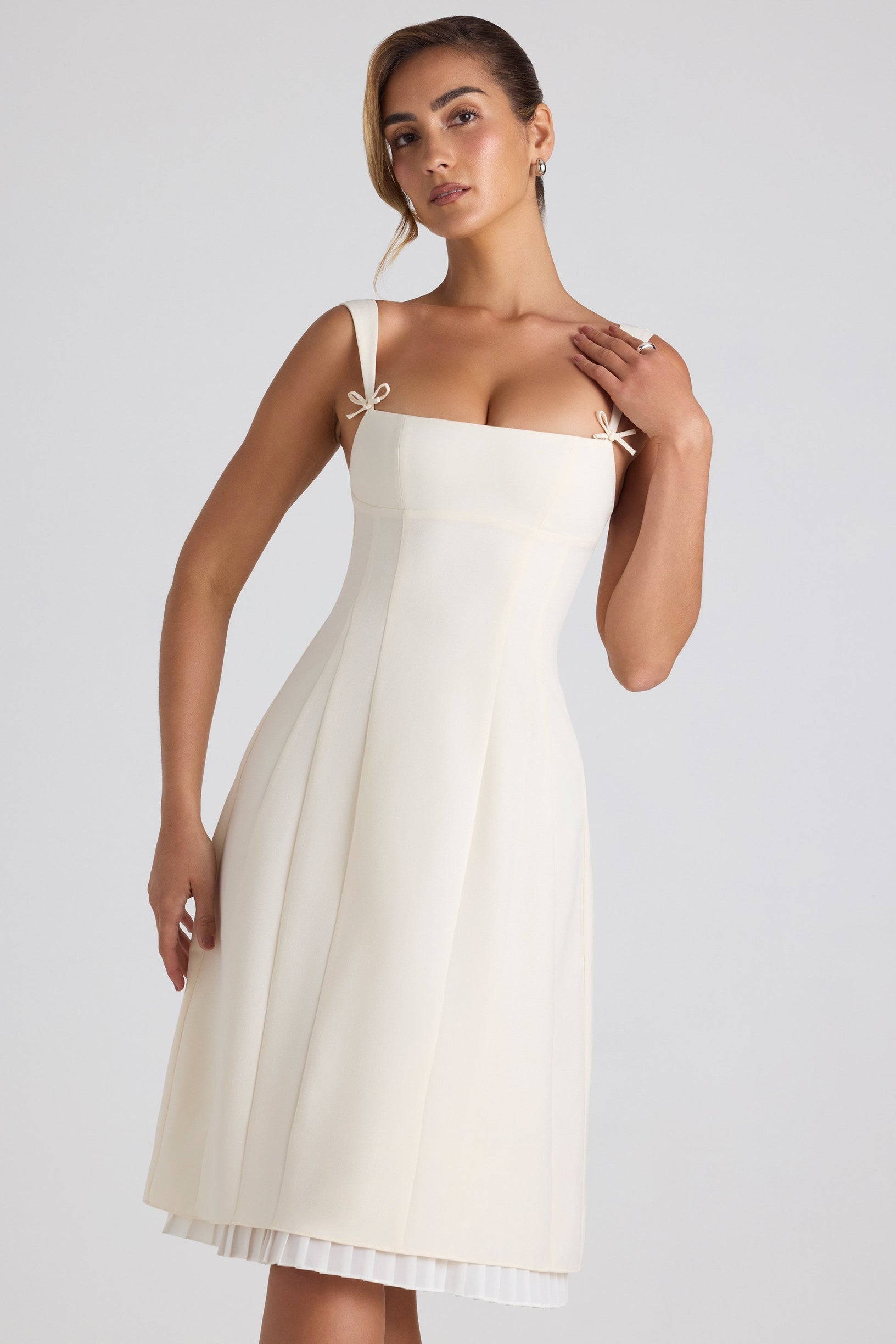 Bow-Detail Pleated A-Line Midi Dress in Ivory - 2