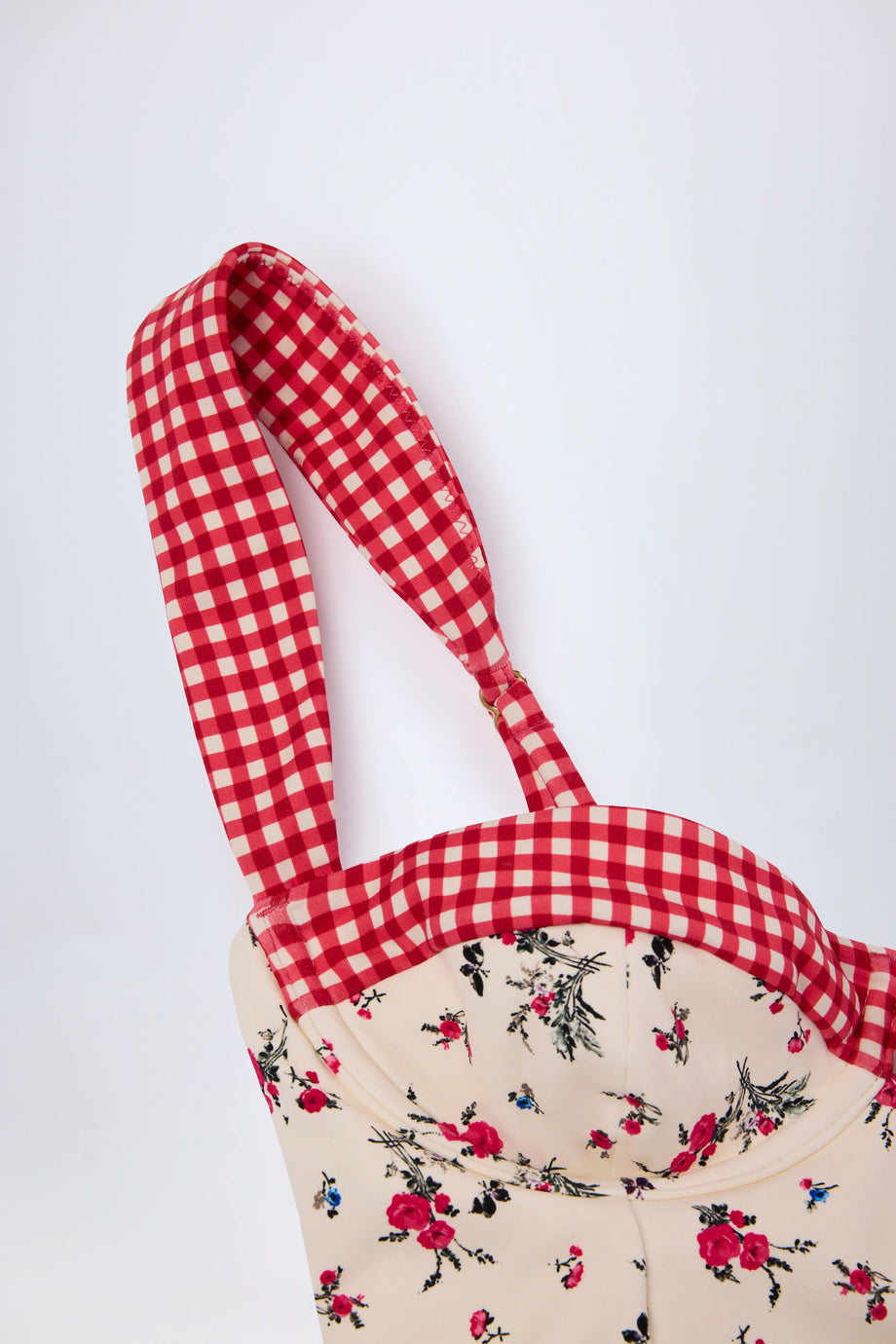 ملابس سباحة بسلك داخلي وشرفة مطبوعة بالزهور باللون الأحمر