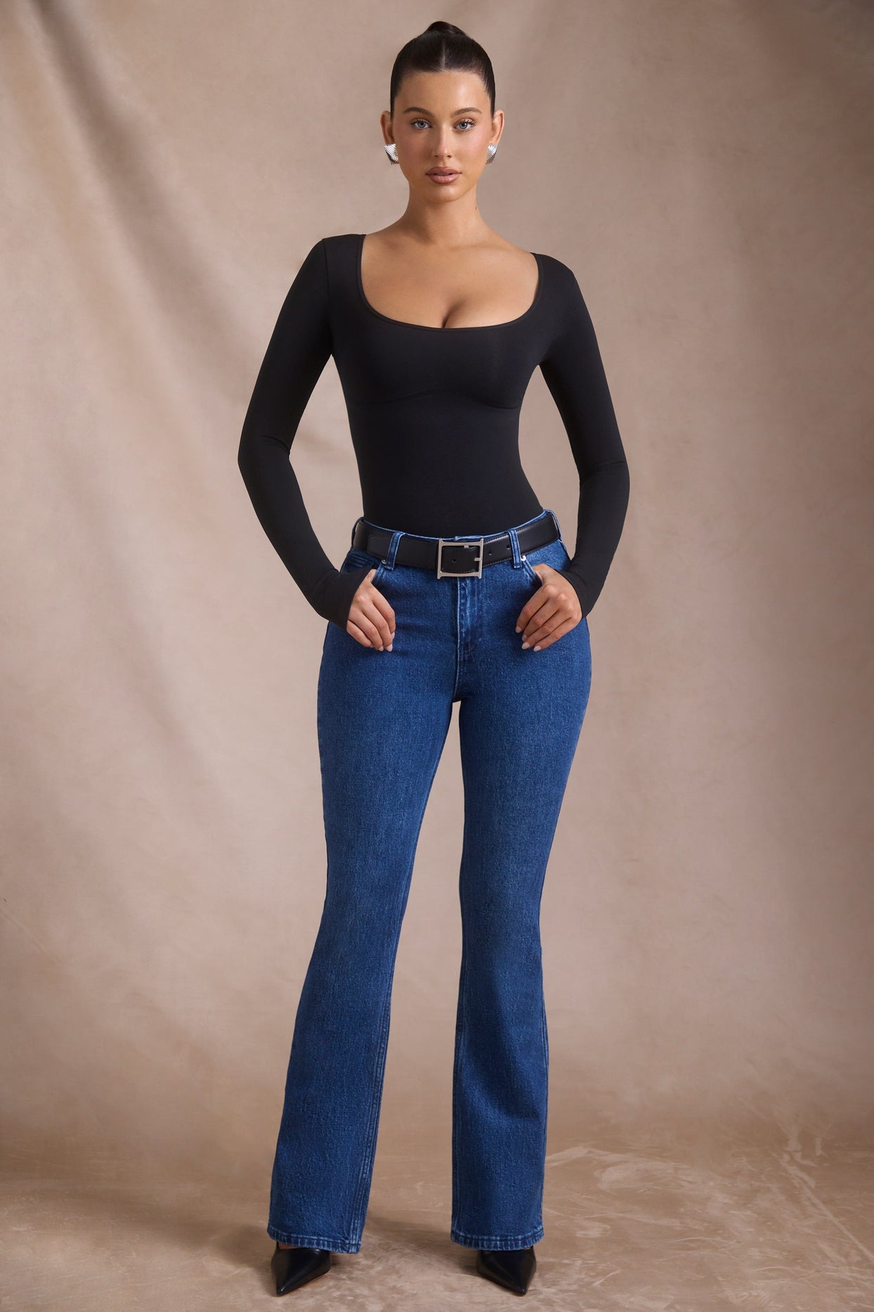 High-Rise Flared Jeans in Indigo Wash