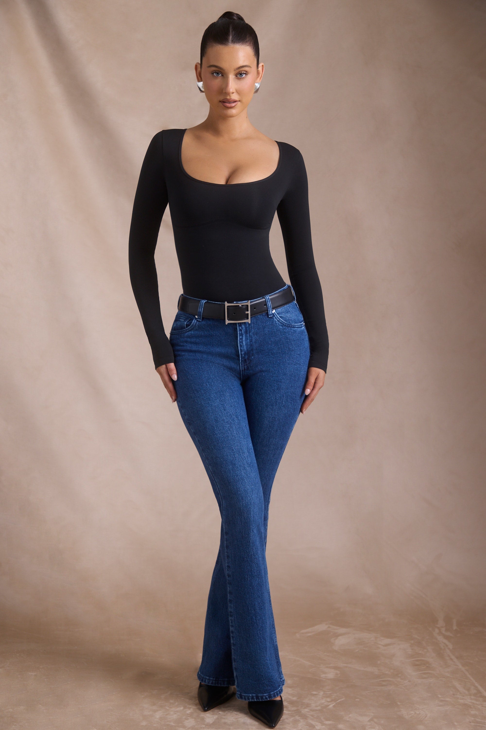 High-Rise Flared Jeans in Indigo Wash