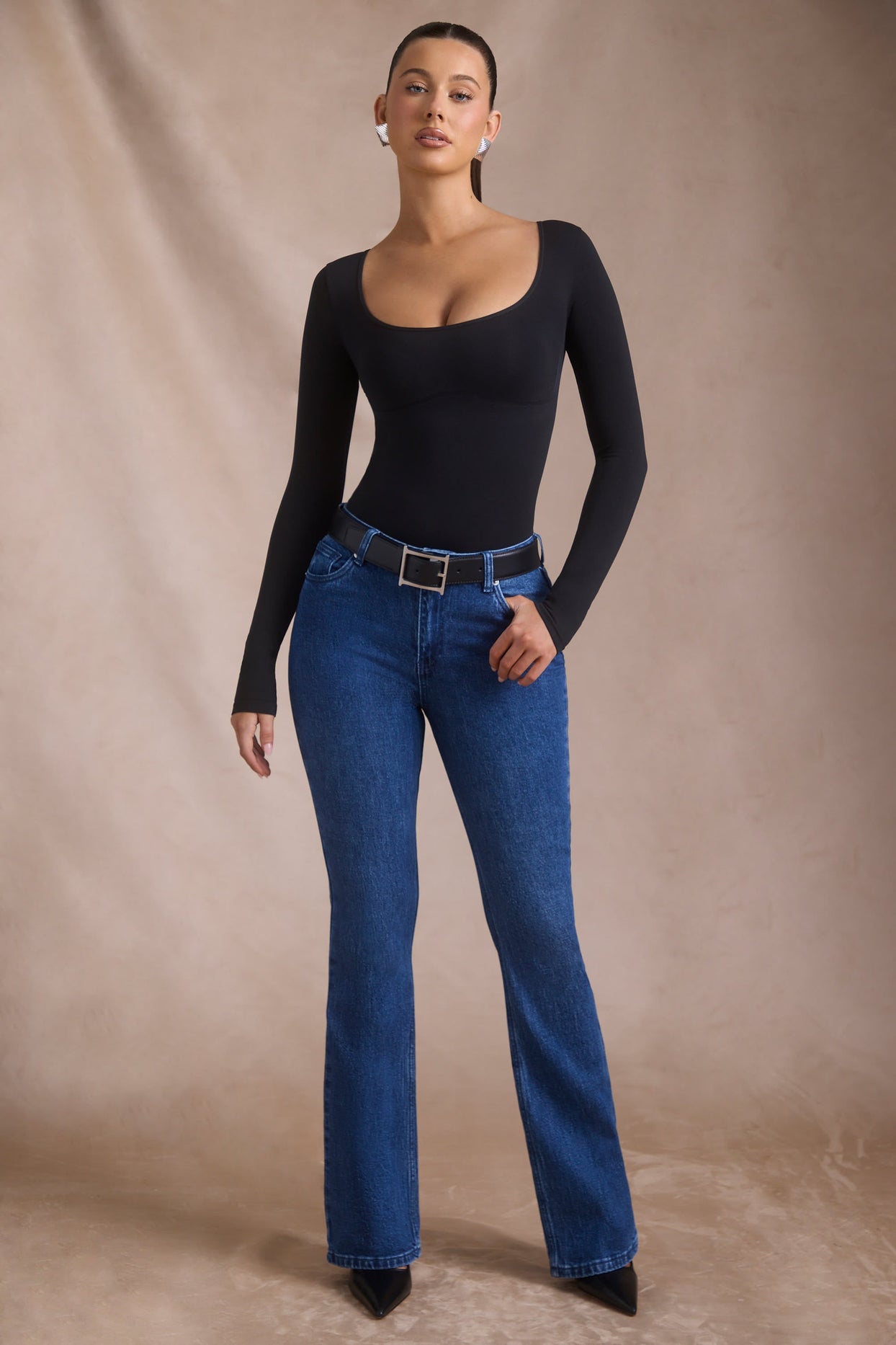 High-Rise Flared Jeans in Indigo Wash