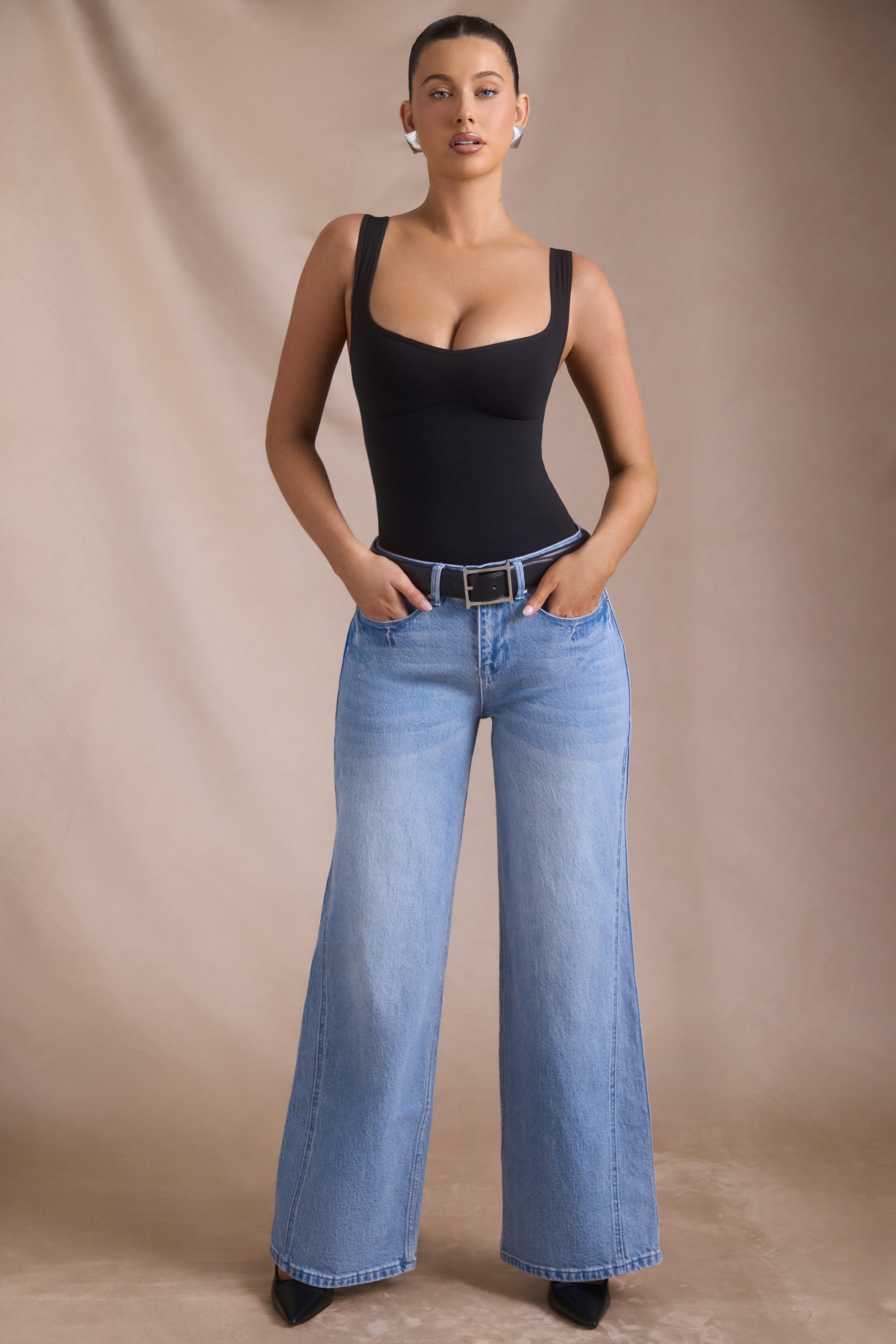 Low-Rise Wide-Leg Jeans in Vintage Wash