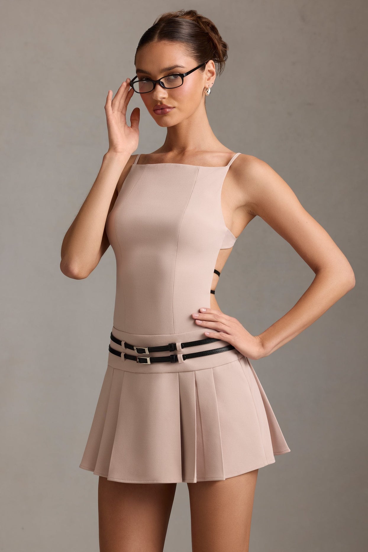 Oh Polly Pleated Dress Mini Oh Polly Bronwyn Bow Detail Pleated V Neck A Line Mini Oh Polly Pleated Dress Mini Oh Polly Bronwyn Bow Detail Pleated V Neck A Line Mini