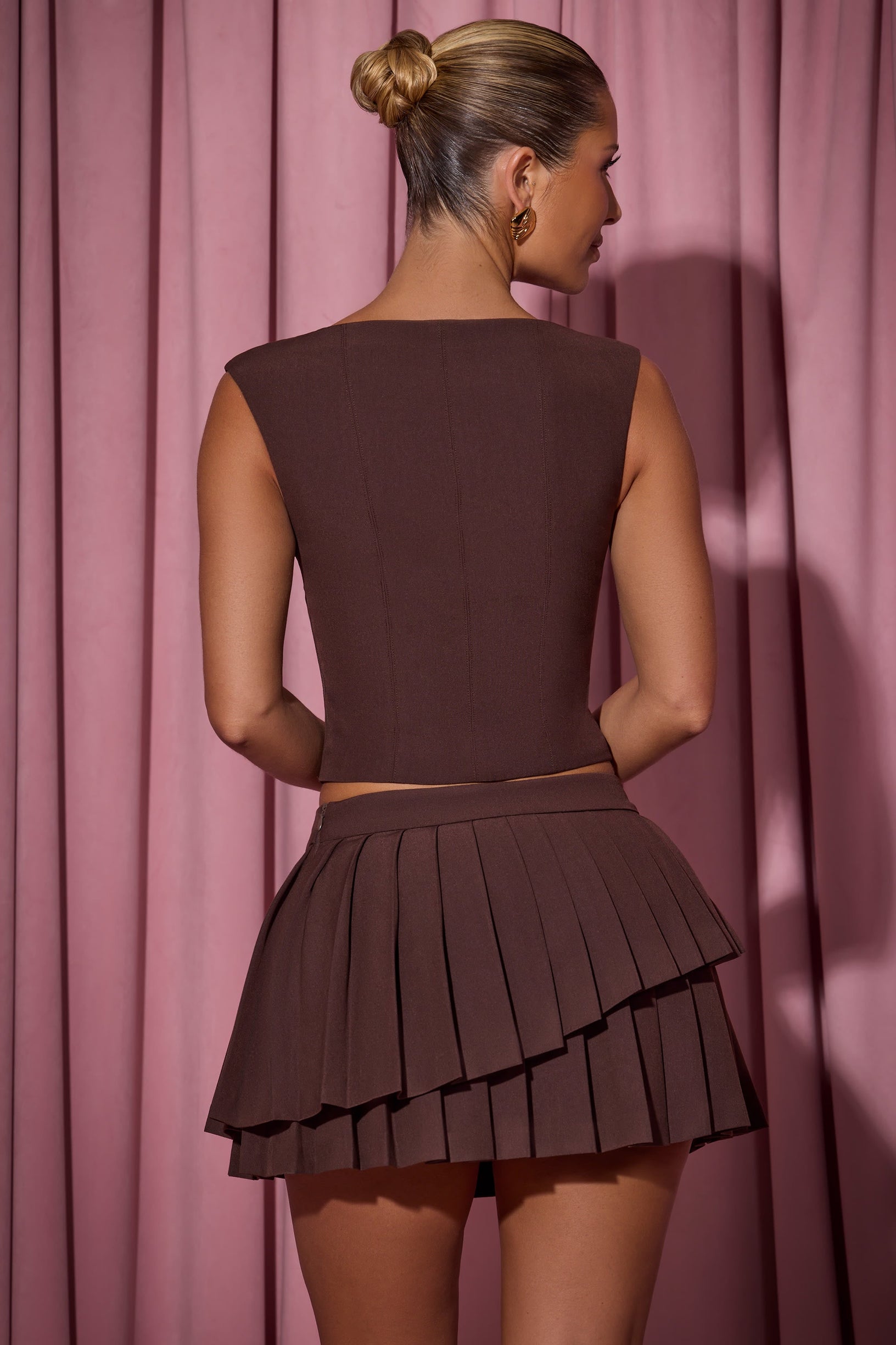 Layered Pleated Low-Rise Mini Skirt in Chocolate Brown - 2