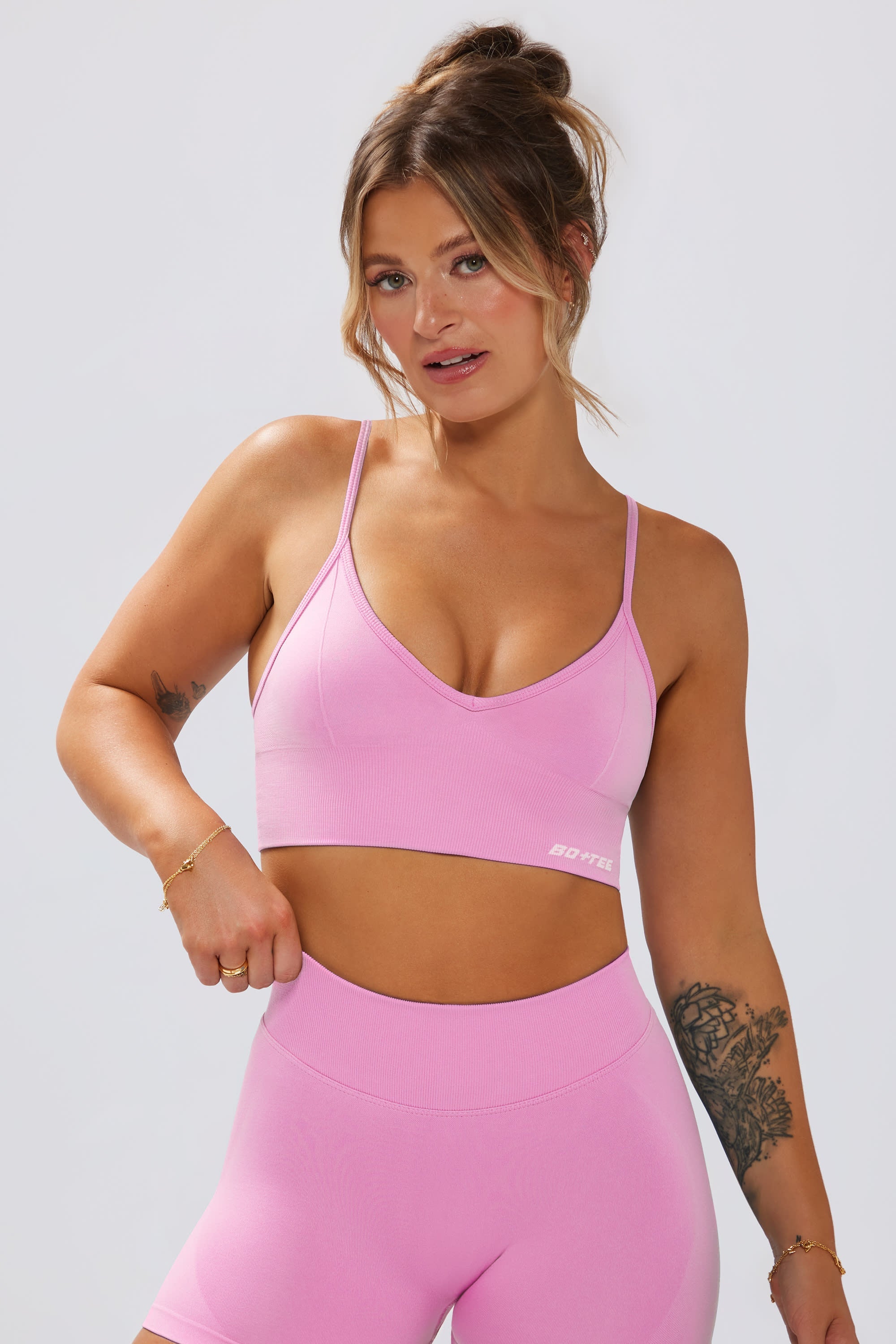 Define Luxe V-Neck Sports Bra in Bubblegum Pink