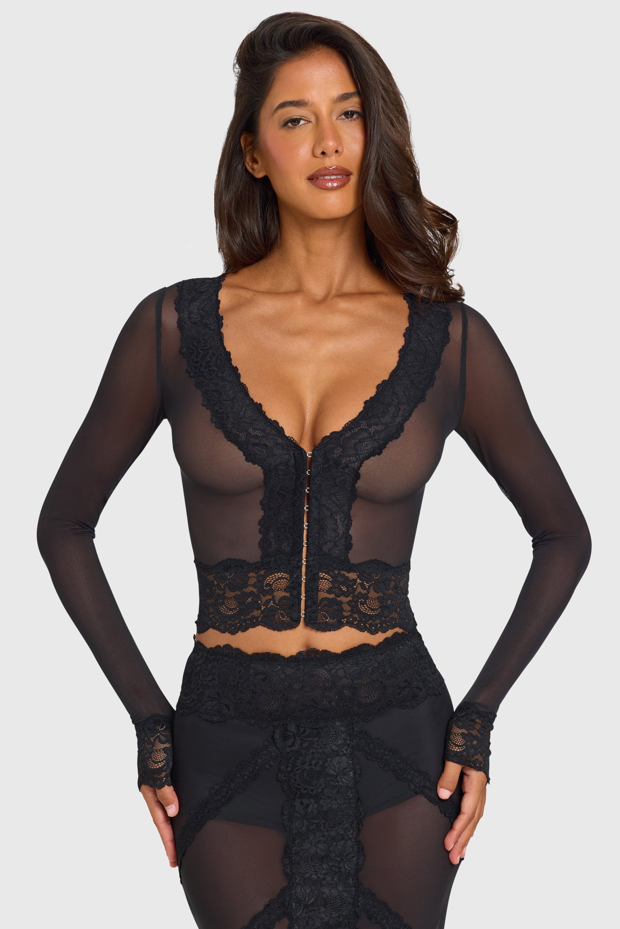 Placed Lace-Trim Cropped Cardigan in Black