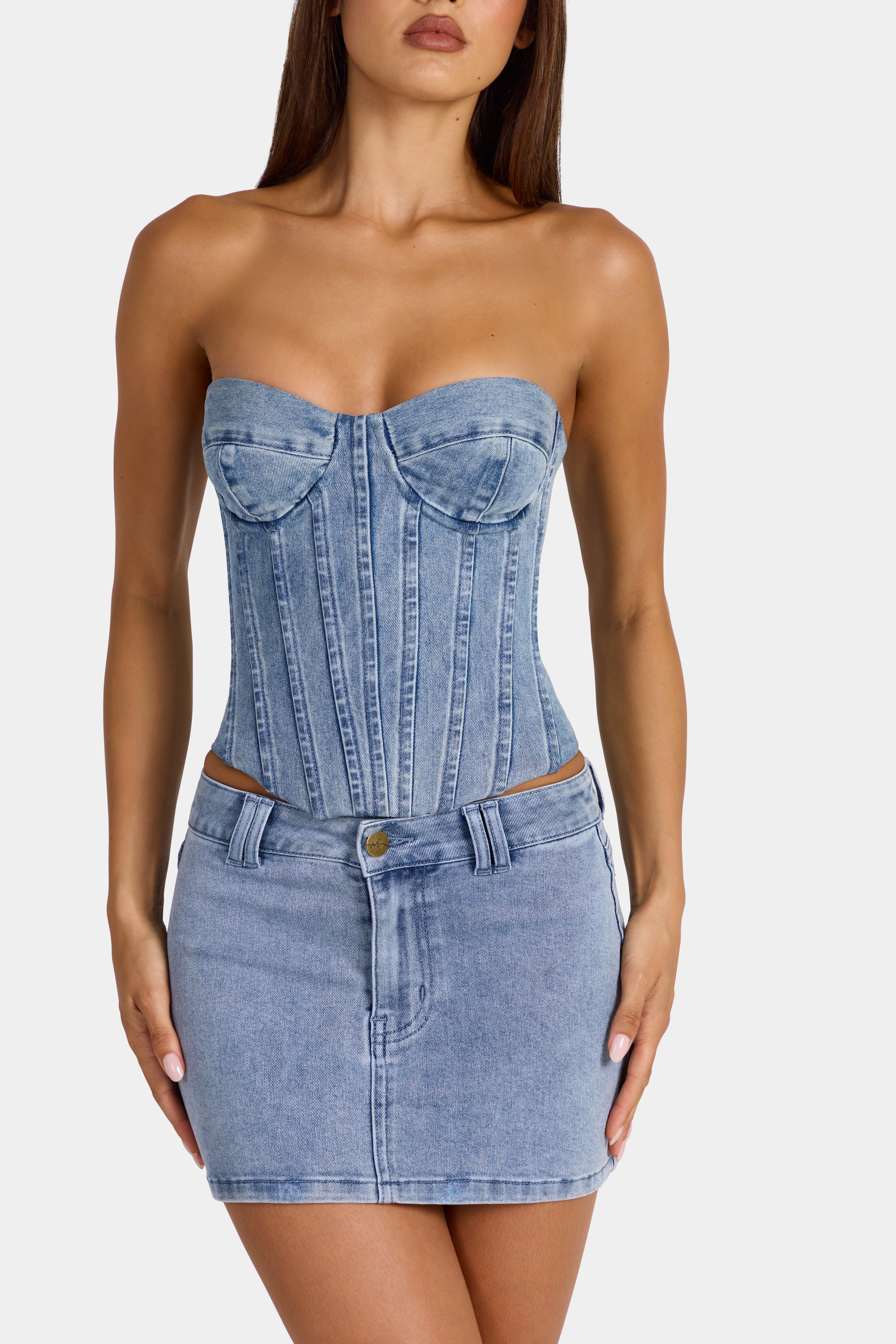 Low-Rise Denim Mini Skirt in Mid-Blue