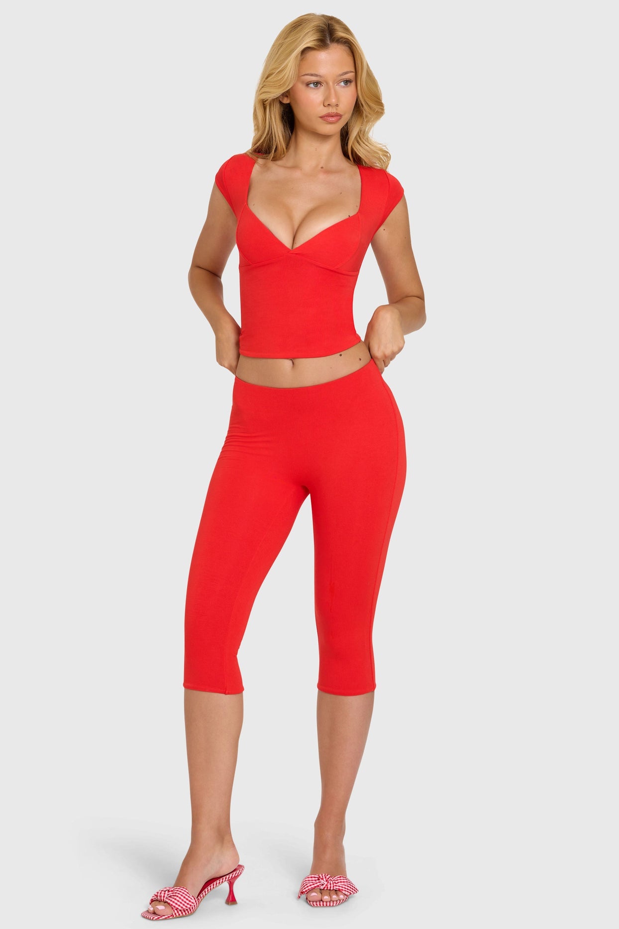 Modal Capri Leggings in Cherry - 4