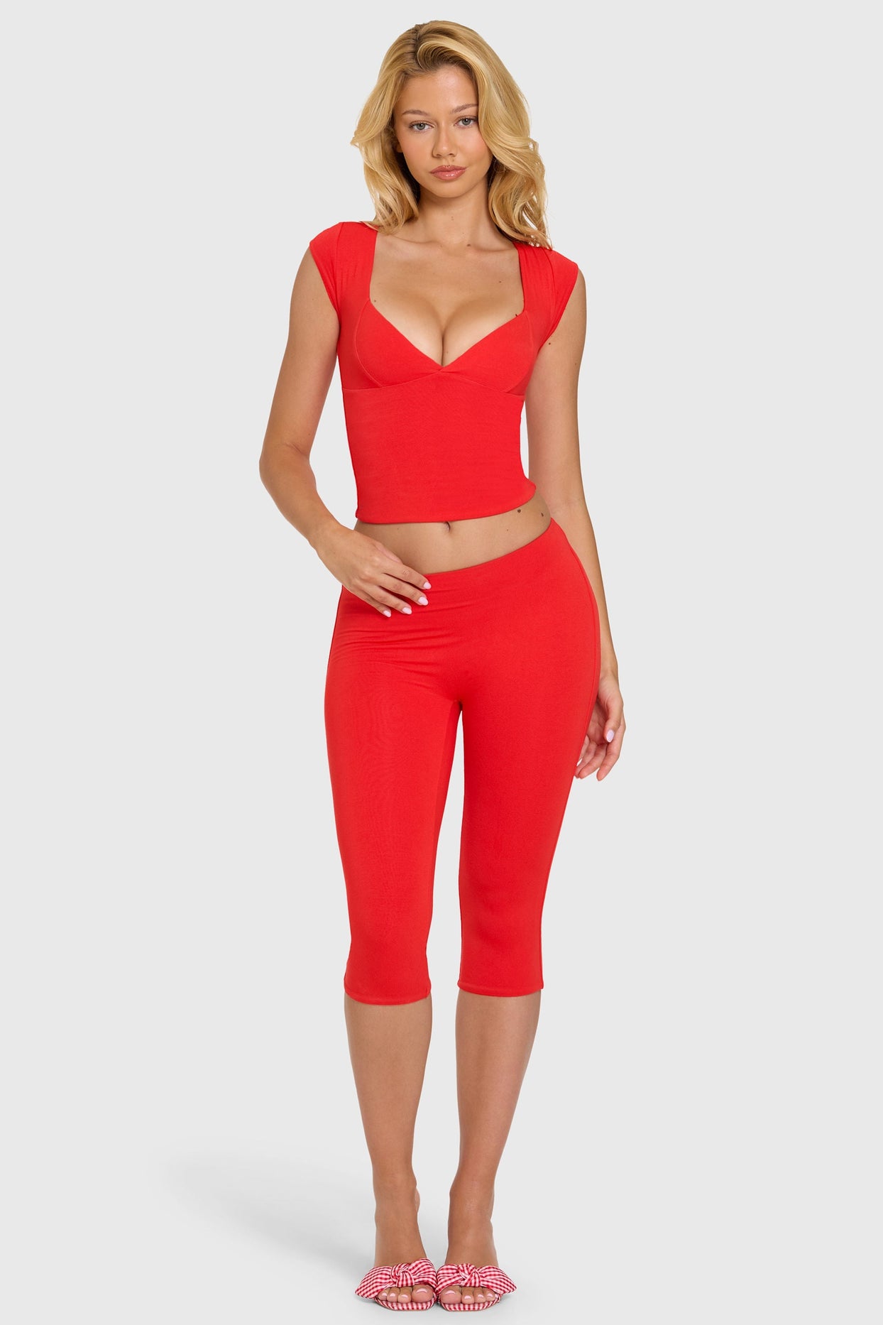 Modal Capri Leggings in Cherry - 8