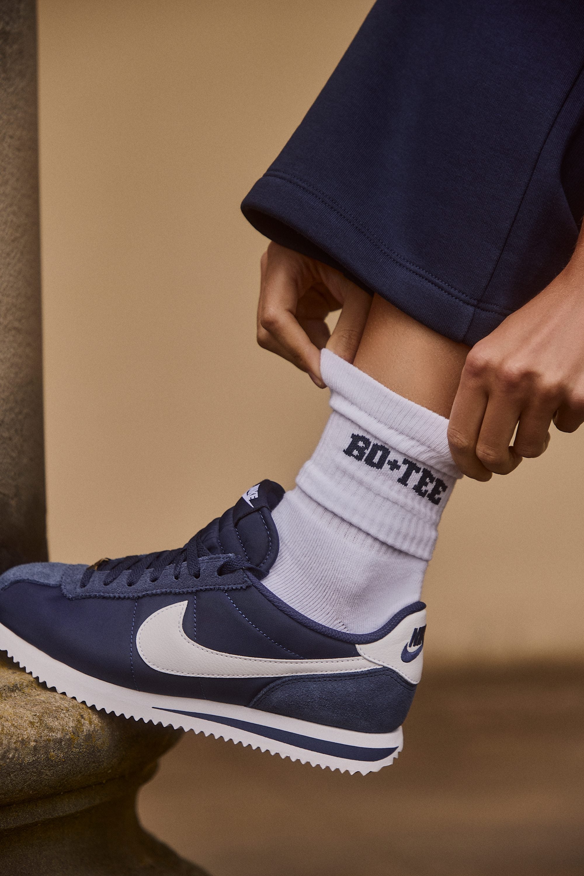 nike cortez long socks
