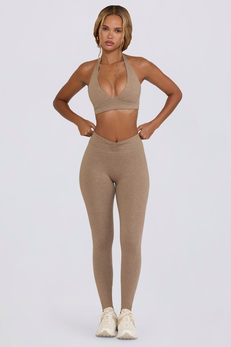 Ruched Mid-Rise Leggings in Mocha Marl