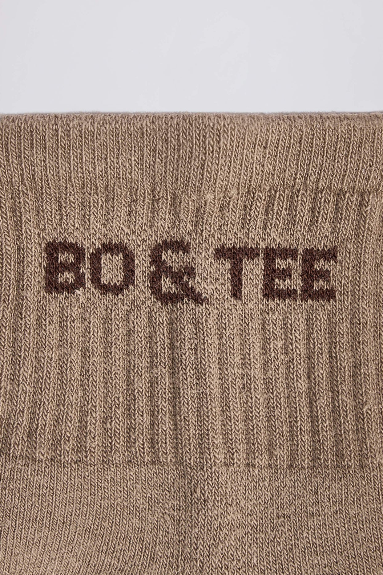 مجموعة جوارب بيلاتيس بلون موكا متعدد