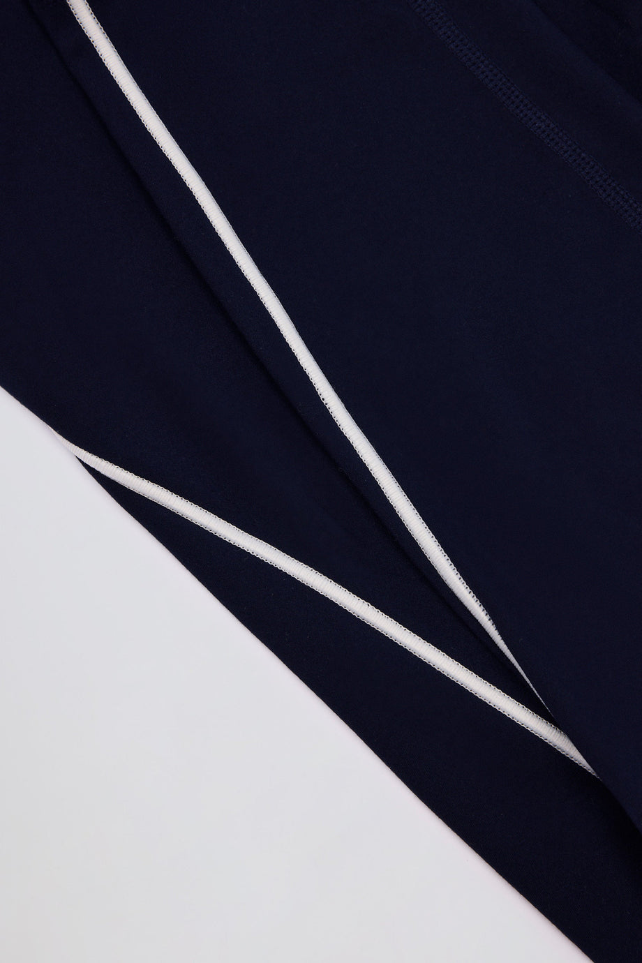 Soft Active Crossover Contrast Leggings in Classic Navy