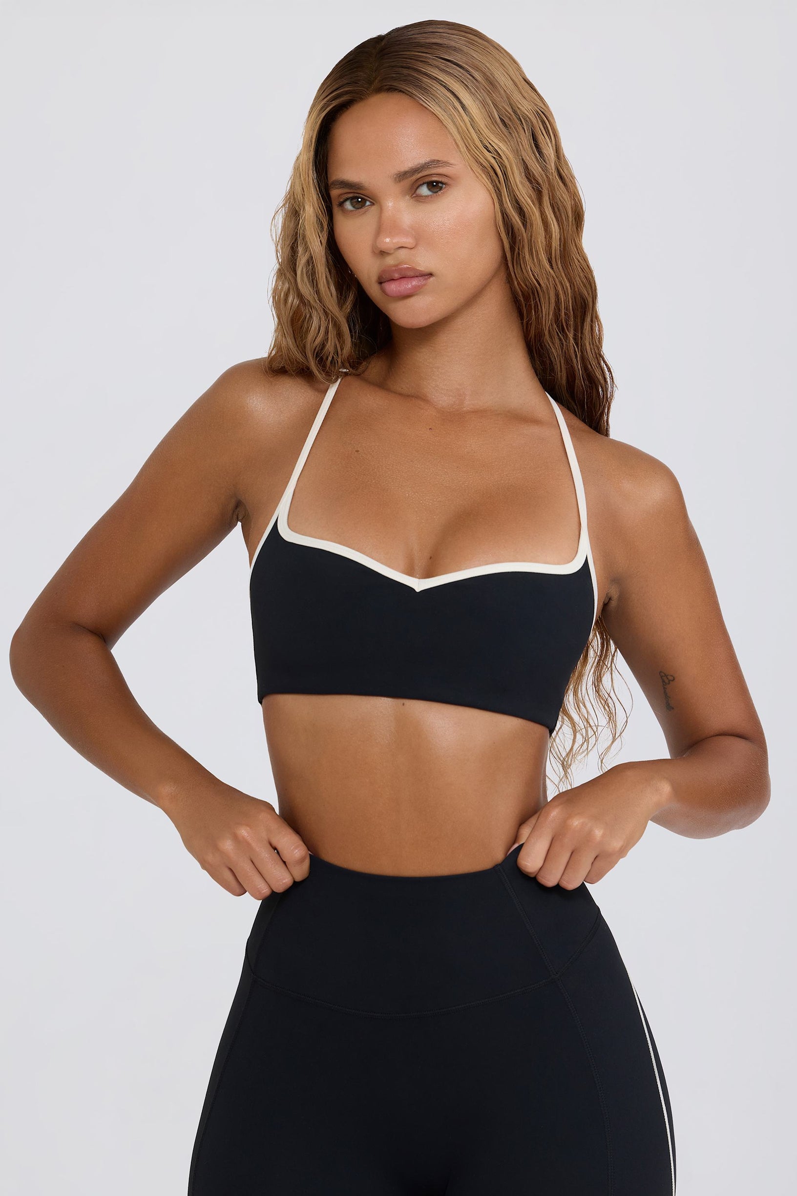 Soft Active Sweetheart-Neck Sports Bra in Black - 1