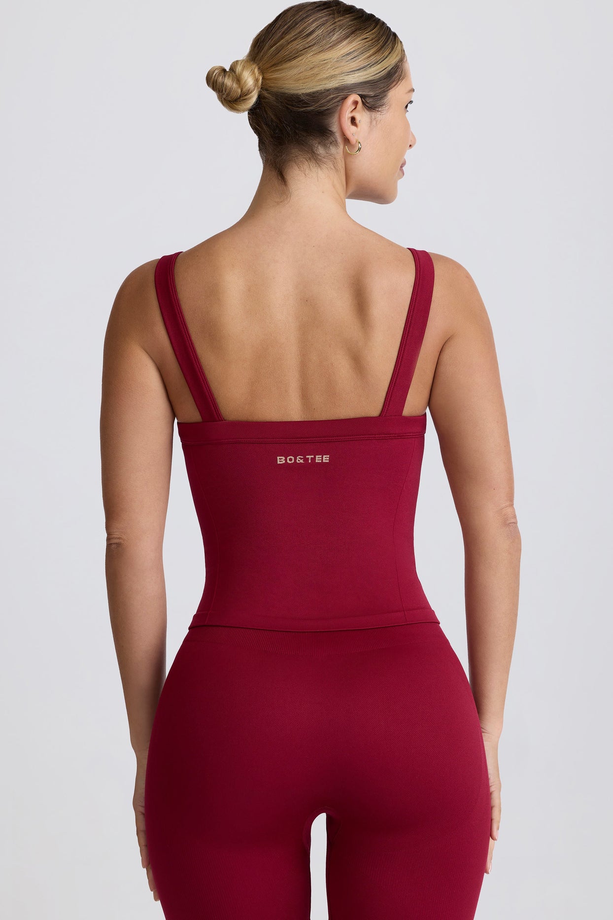 Super Sculpt Seamless Longline Tank Top in Burgundy