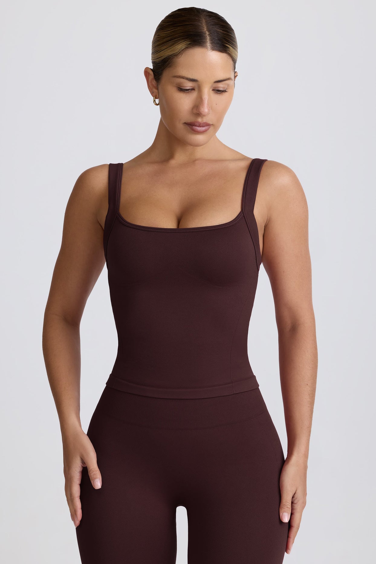 Super Sculpt Seamless Longline Tank Top in Chocolate