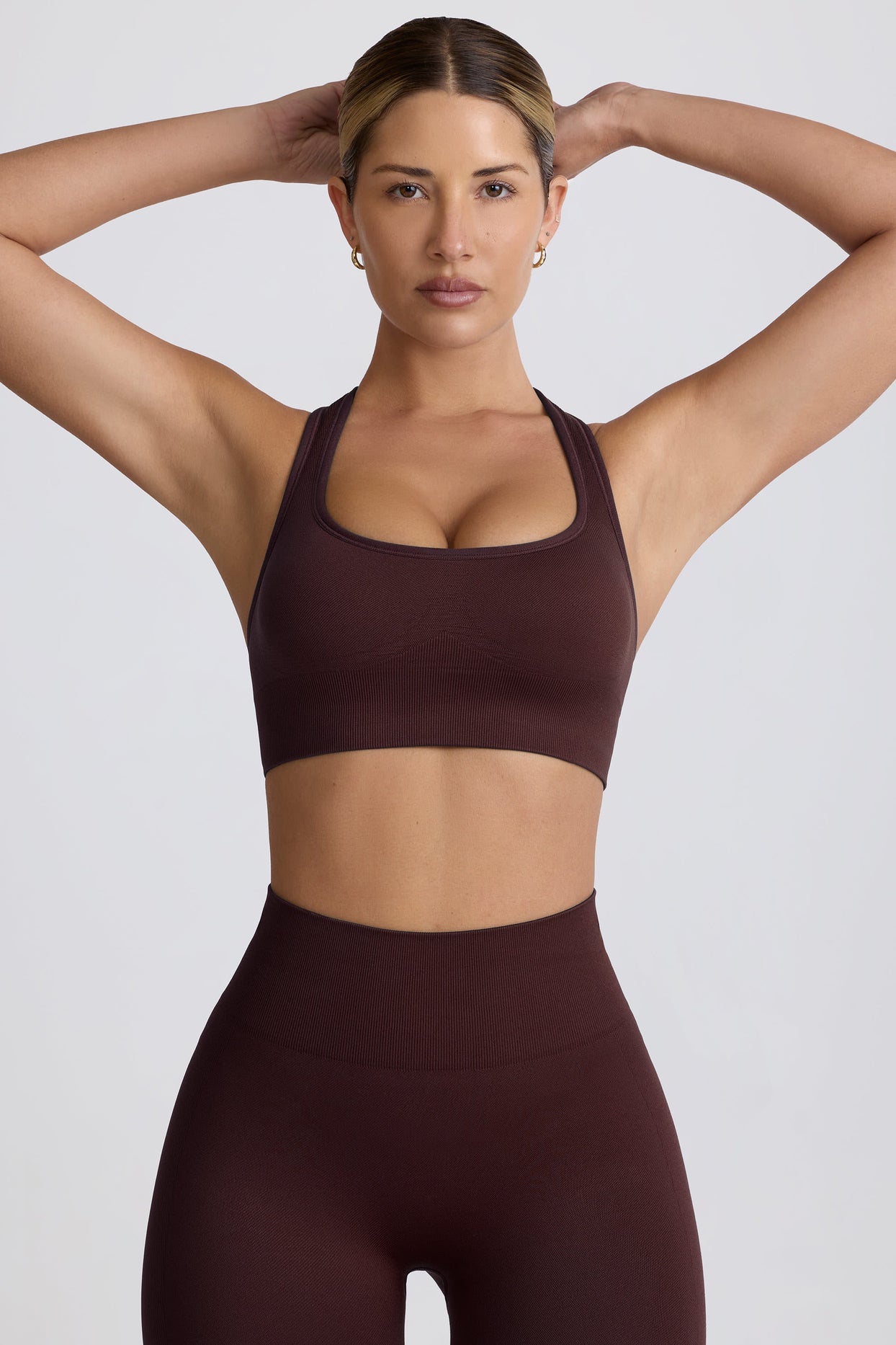 Super Sculpt Seamless T-Back Sports Bra in Chocolate