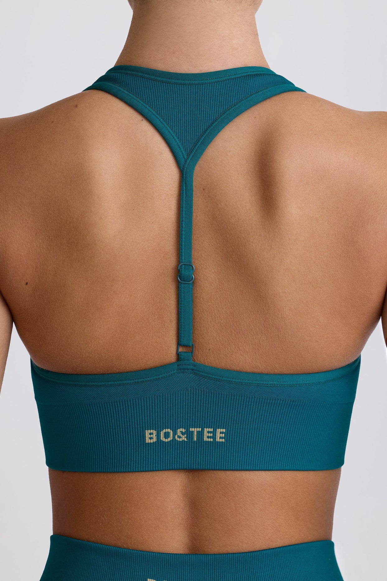 Super Sculpt Seamless T-Back Sports Bra in Teal