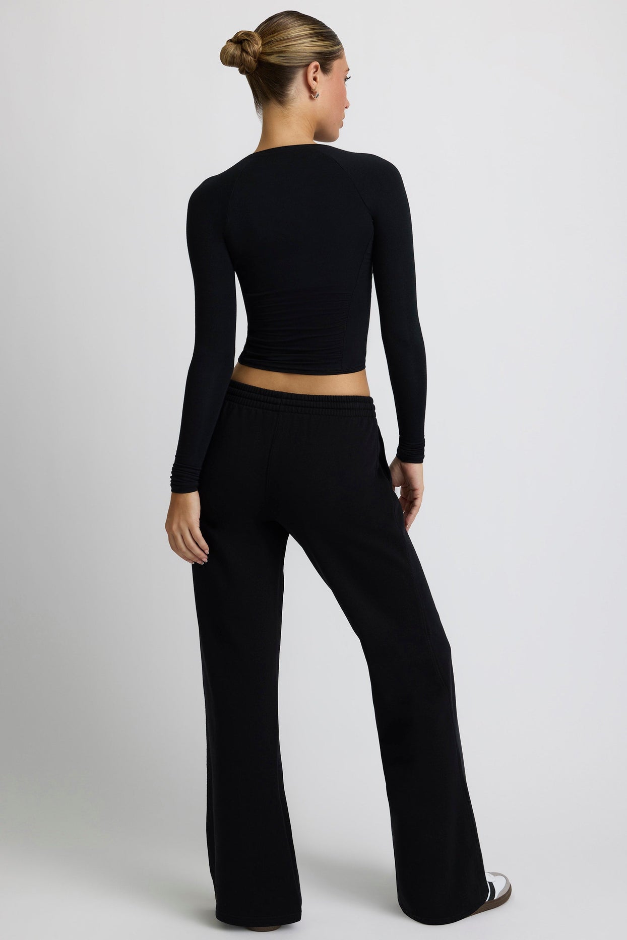 Low-Rise Wide-Leg Joggers in Black