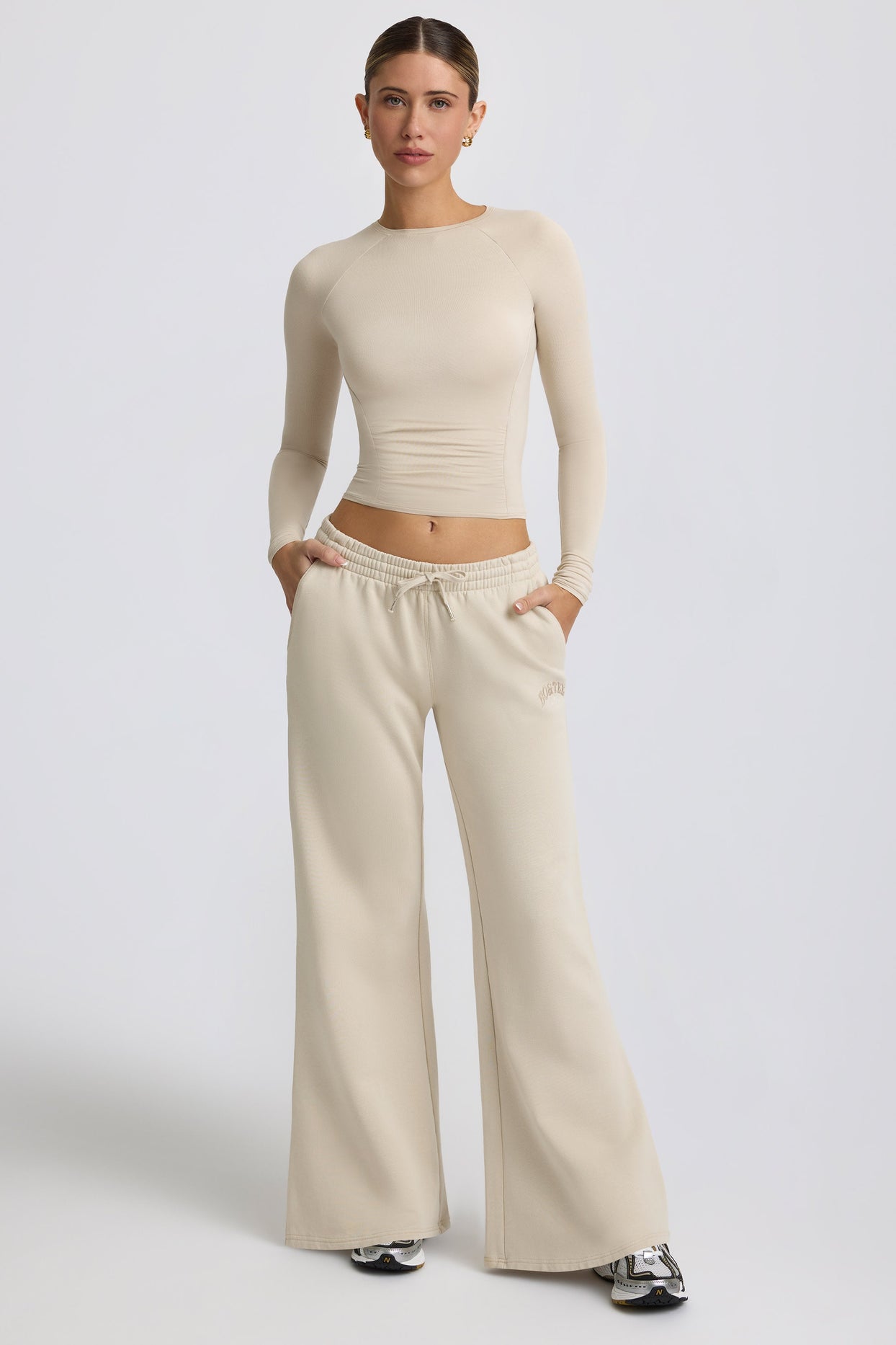 Low-Rise Wide-Leg Joggers in Bone