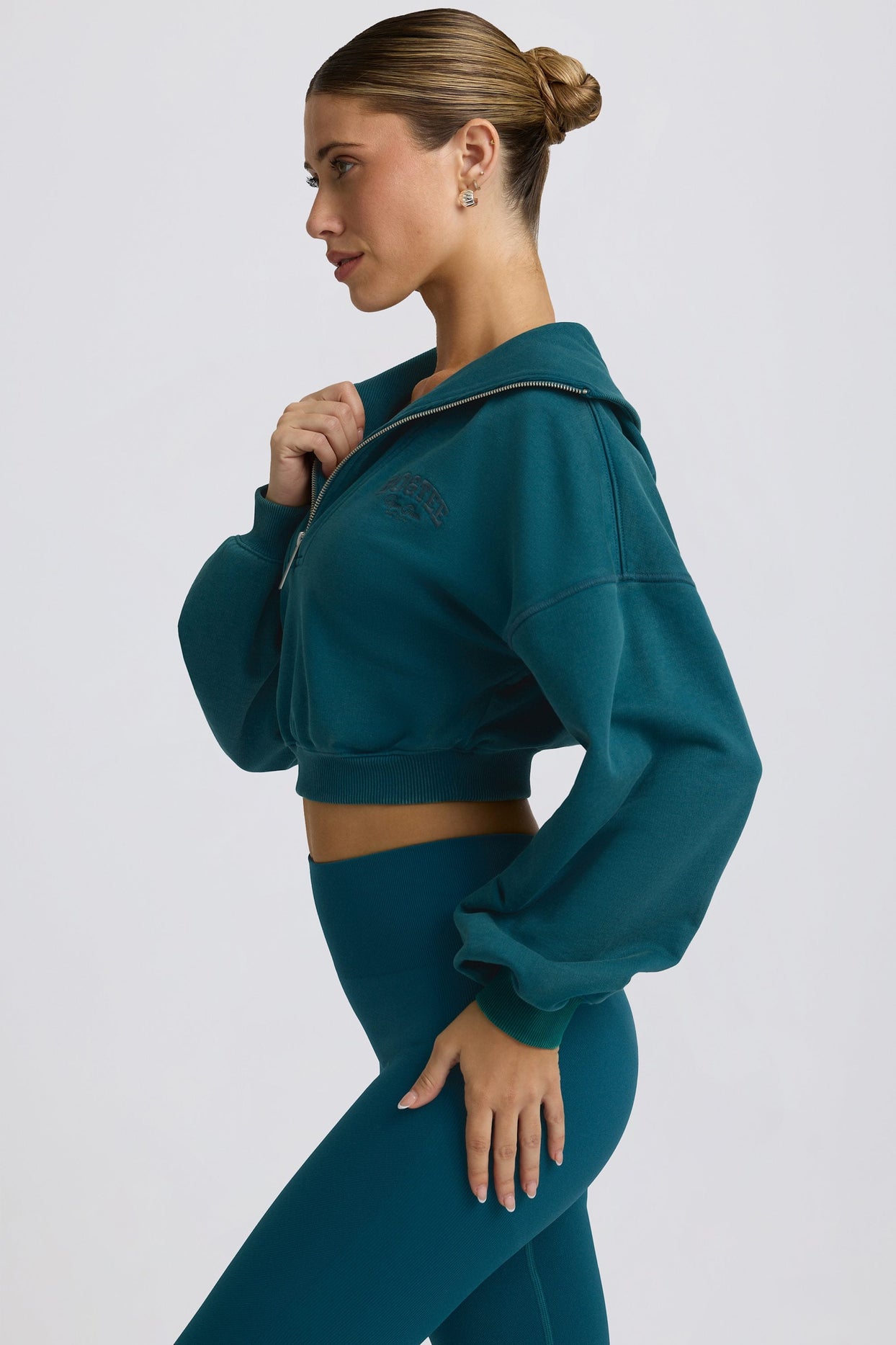 Quarter-Zip Cropped Sweatshirt in Teal