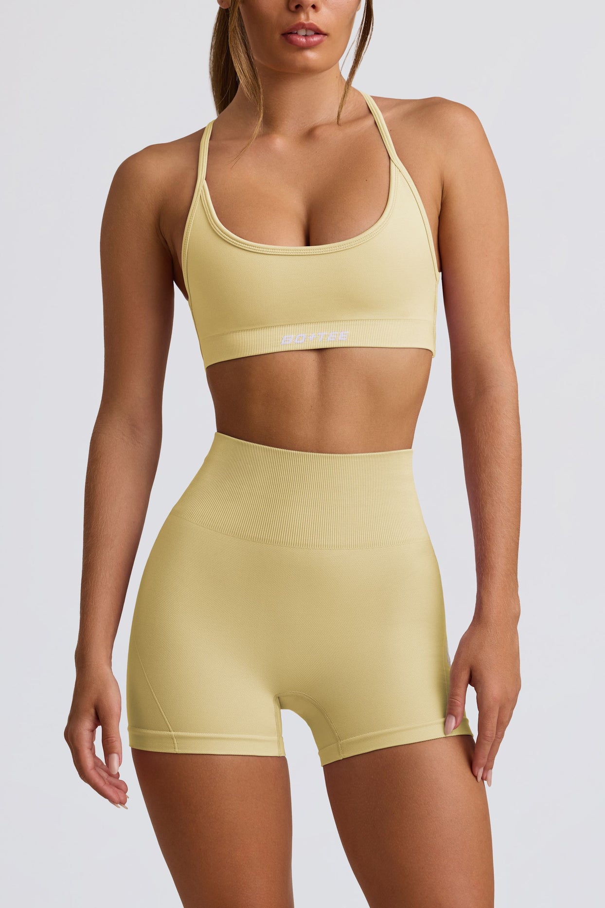 Super Sculpt Seamless Backless Sports Bra in Butter Yellow