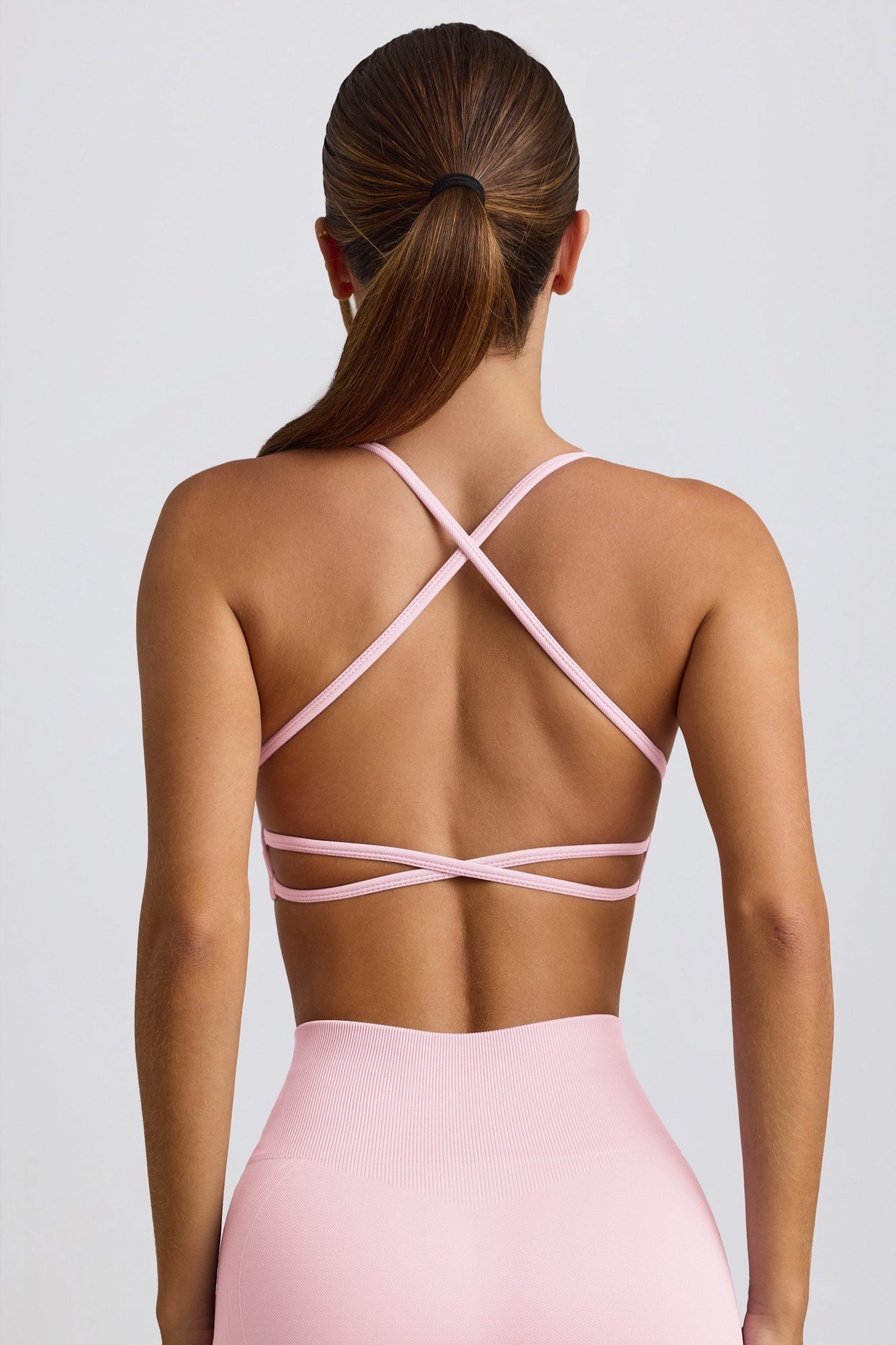 Super Sculpt Seamless Backless Sports Bra in Powder Pink