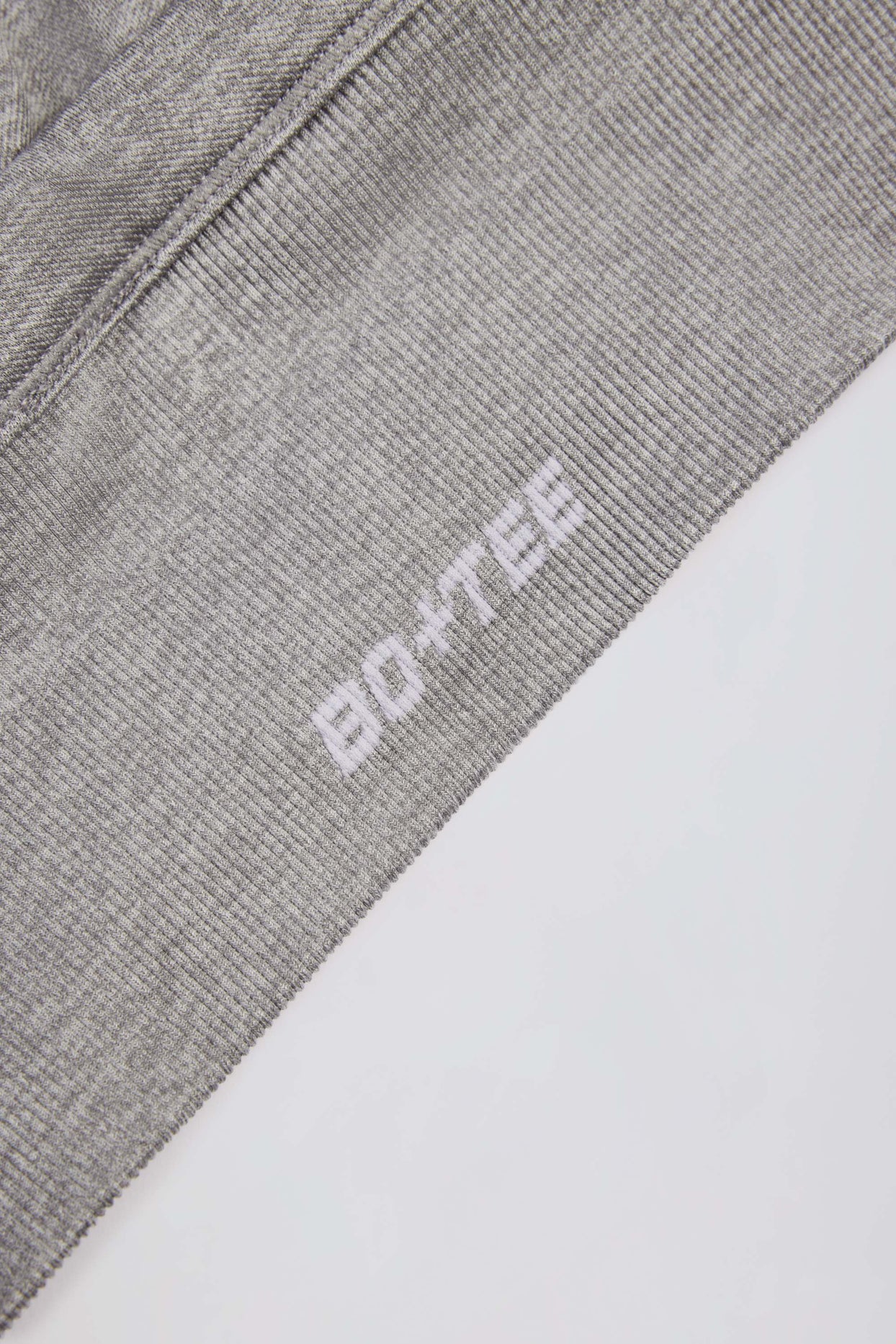 Super Sculpt Seamless Cross-Back Sports Bra in Grey Marl