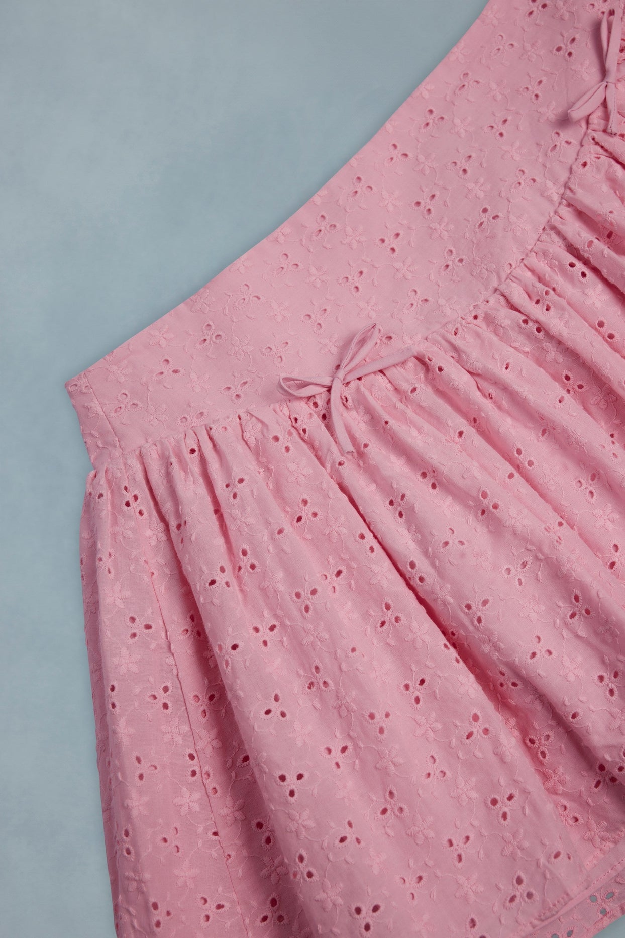 Bow-Detail Broderie Anglaise Mini Skirt in Soft Pink