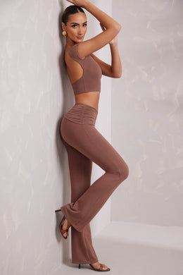 Mid Rise Straight Leg Trousers in Brown