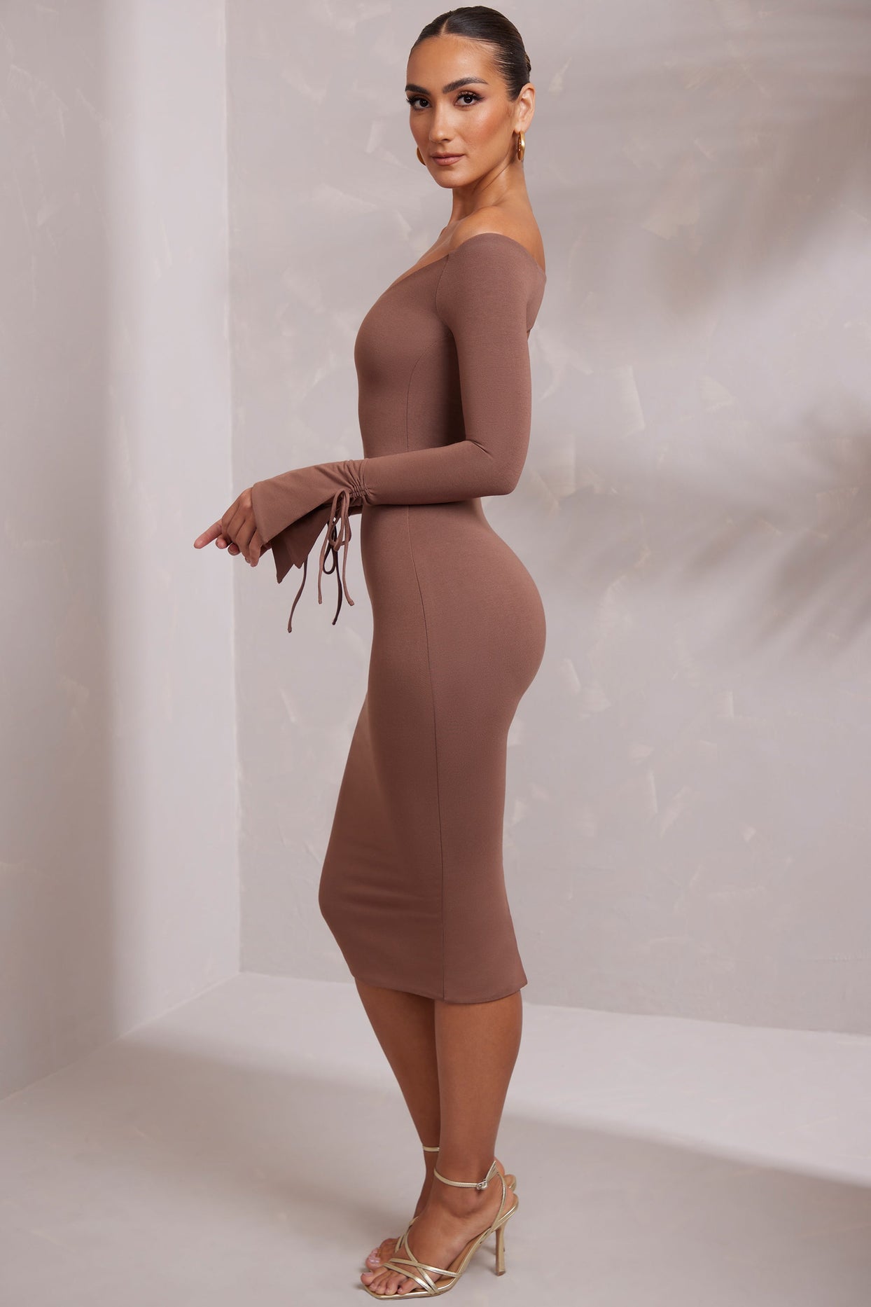 Long Sleeve Off The Shoulder Midi Dress in Brown